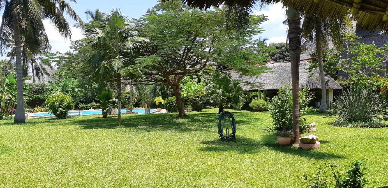 Amani Paradise - Luxury Villas Diani Beach Exterior foto