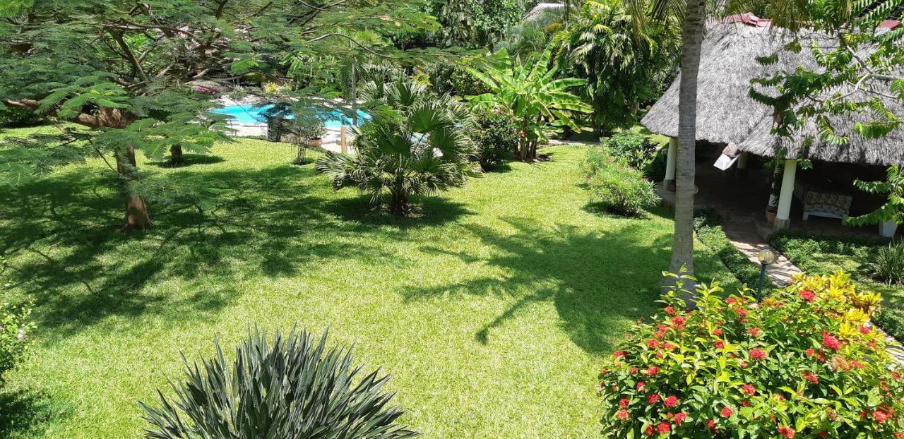 Amani Paradise - Luxury Villas Diani Beach Exterior foto